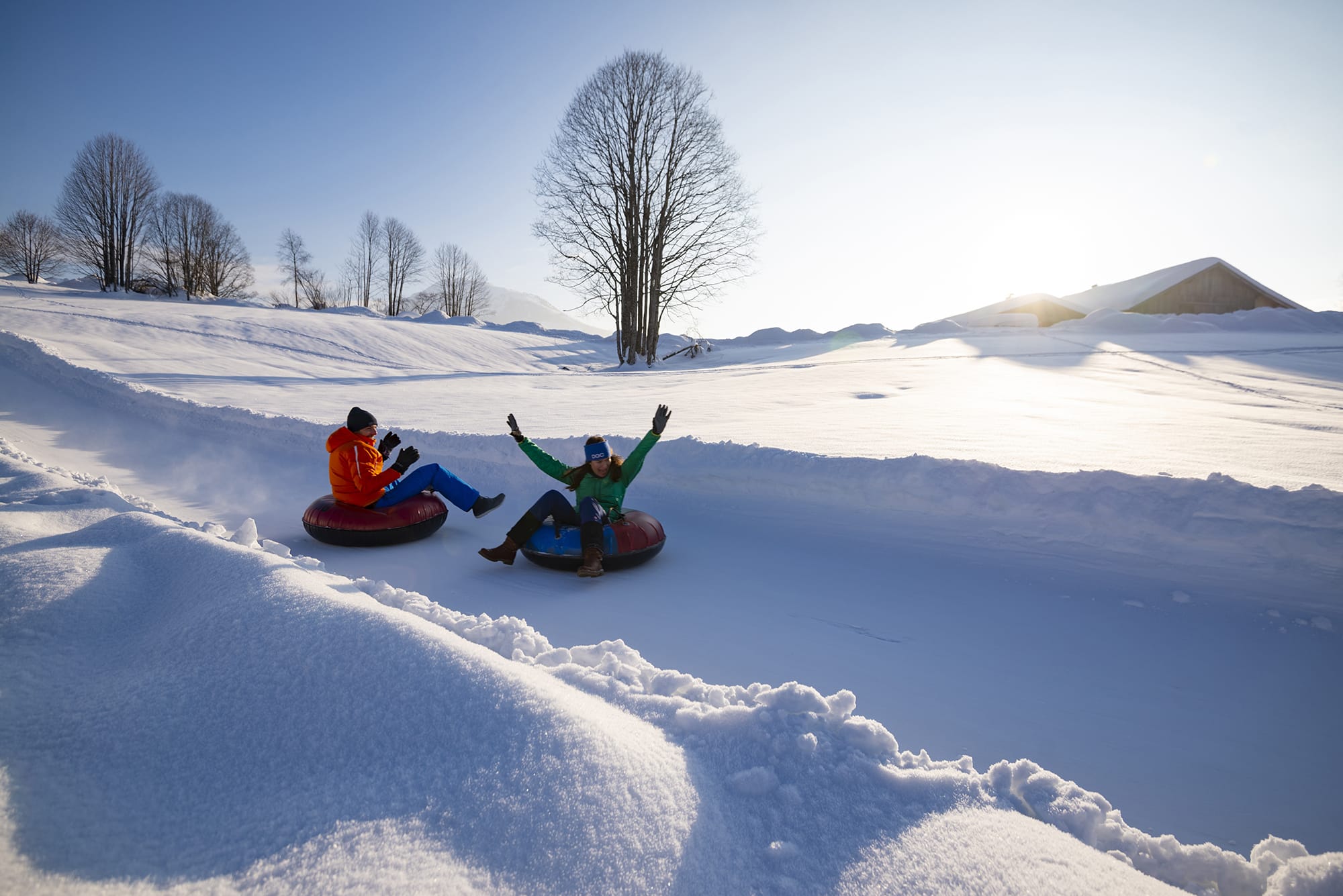 Kaiserwinkl-Urlaub-Aktivitaeten-Snowtubing-Koessen-Winter
